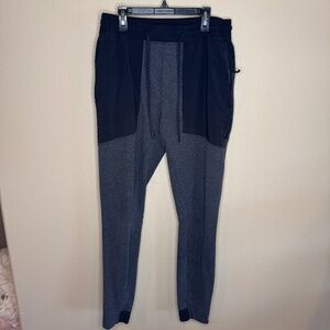 Lululemon City Commute Pant, Men's size Medium. Gray and black